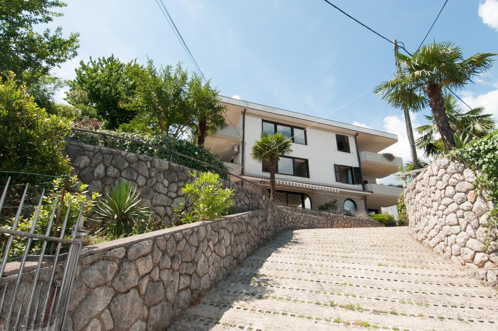 Apartments Daniel Opatija Chambre photo