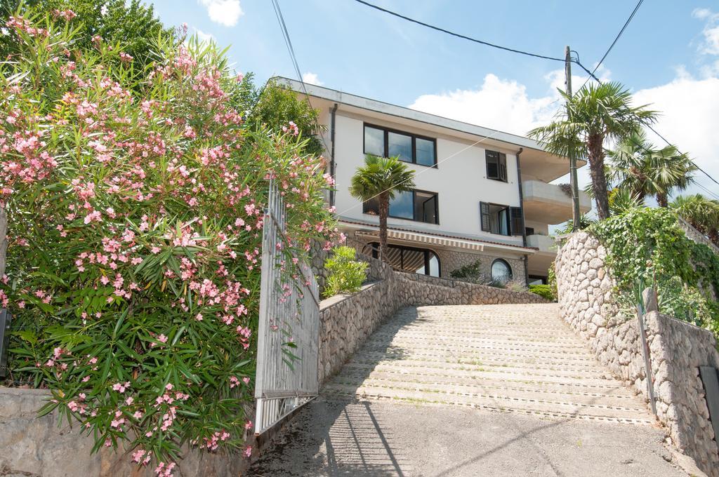 Apartments Daniel Opatija Chambre photo